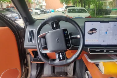 Li Auto L8