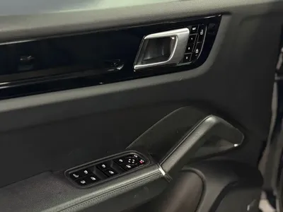 Porsche Cayenne Hybrid