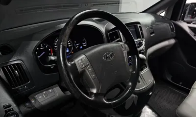 Hyundai Starex