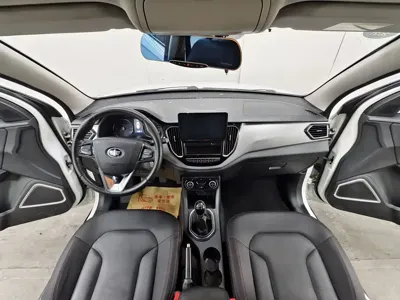 FAW Senya R7