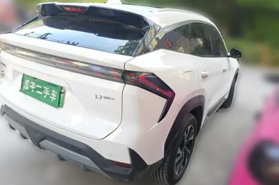 Geely Galaxy L7