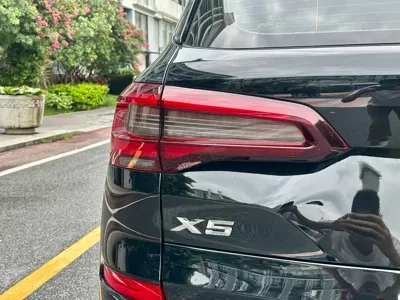 BMW X5 (Import)