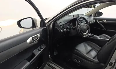 Lexus CT200h
