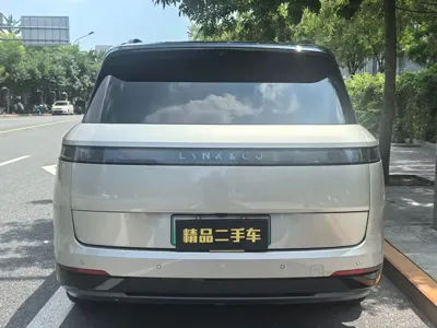 Lynk & Co 领克900