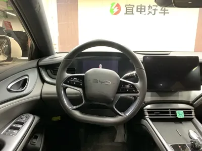 BYD Seal 07 DM-i