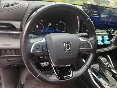Toyota Crown Kluger