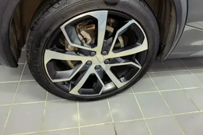 Lynk & Co 05