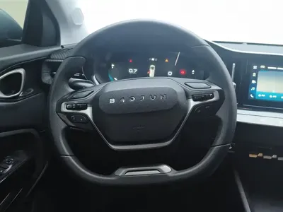Baojun RM-5