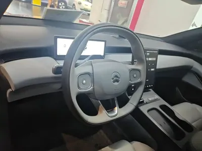 Nio ET5T