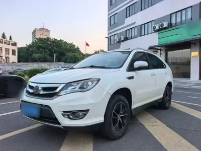 BYD S7