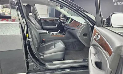 Hyundai Equus