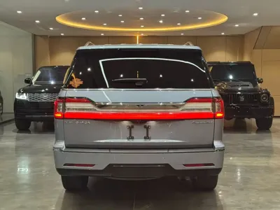 Lincoln Navigator