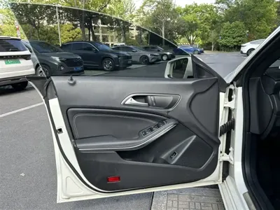 Mercedes-Benz CLA (Import)