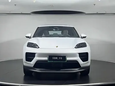 Porsche Macan EV
