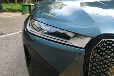 BMW iX