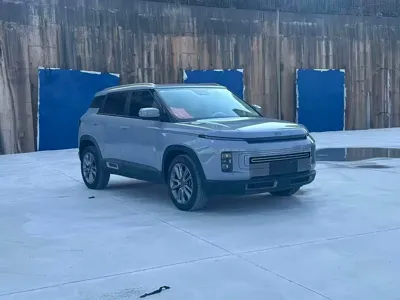 Geely ICON