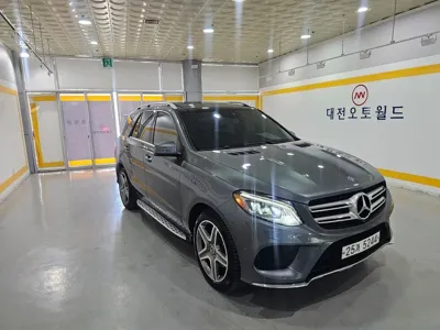 Mercedes-Benz GLE-Class
