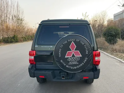Leopaard Q6