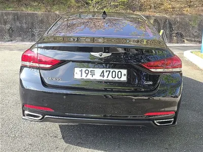 Hyundai Genesis