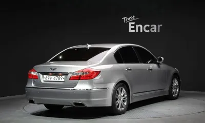 Hyundai Genesis