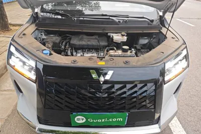 Wuling 730