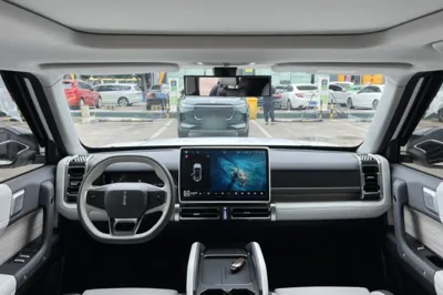 iCAR 03
