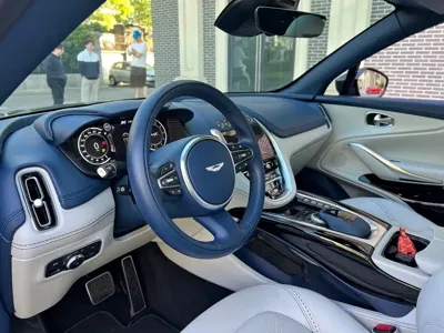 Aston Martin DBX