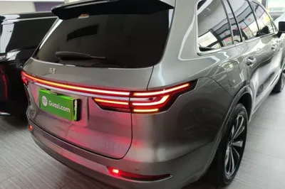 Li Auto ONE