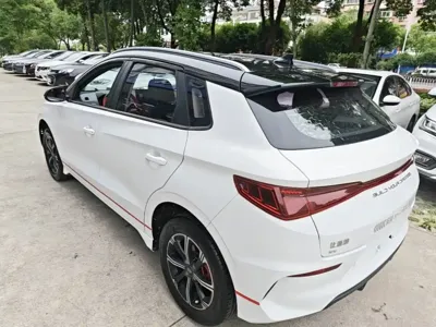 BYD e2