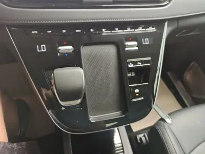 Hongqi Hongqi HQ9 PHEV