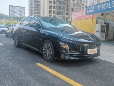 Hongqi Hongqi E-QM5
