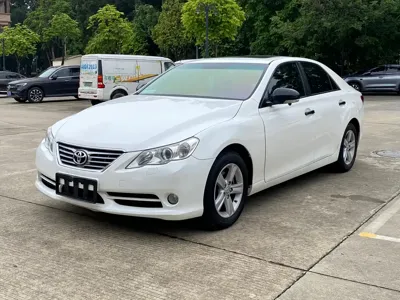 Toyota Reiz