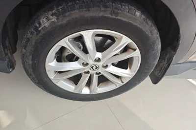 Dongfeng Fengon 580