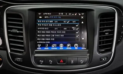 Chrysler 200