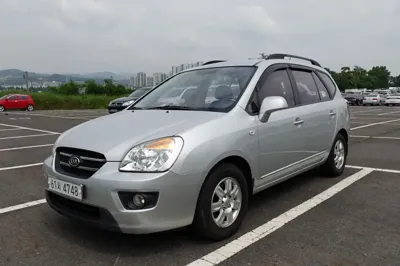 Kia Carens