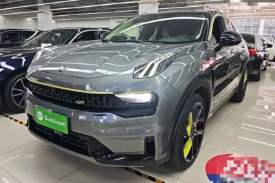 Lynk & Co 05