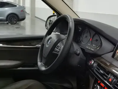 BMW X5 (Import)