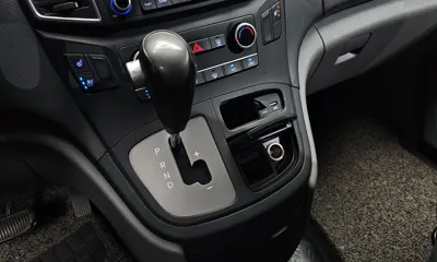 Hyundai Starex