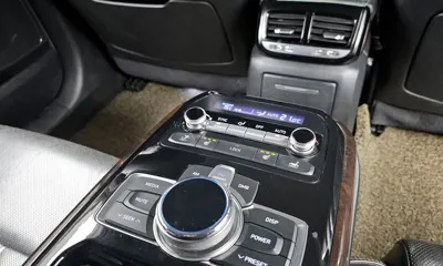 Genesis EQ900