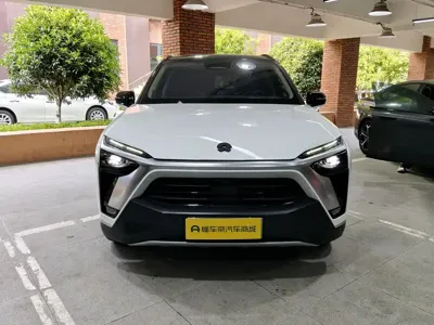 Nio ES8