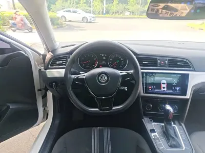 Volkswagen Lamando