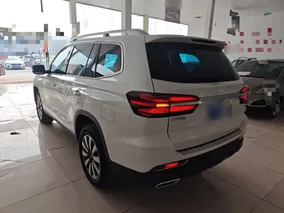 Roewe RX8