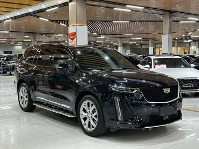 Cadillac XT6