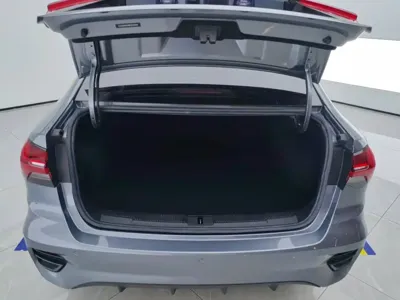 Roewe i5