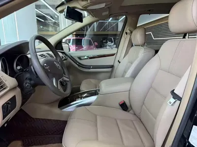 Mercedes-Benz R-Class