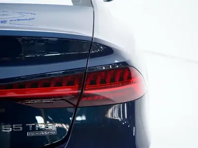 Audi A7L