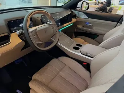 Xpeng G9