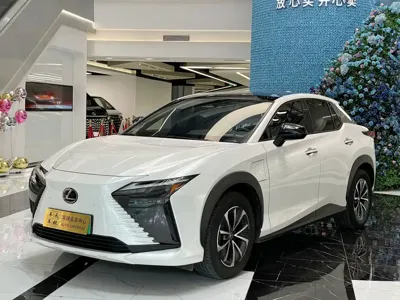 Lexus RZ