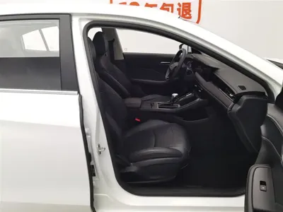 Roewe i5