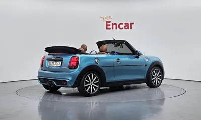 MINI Cooper Convertible